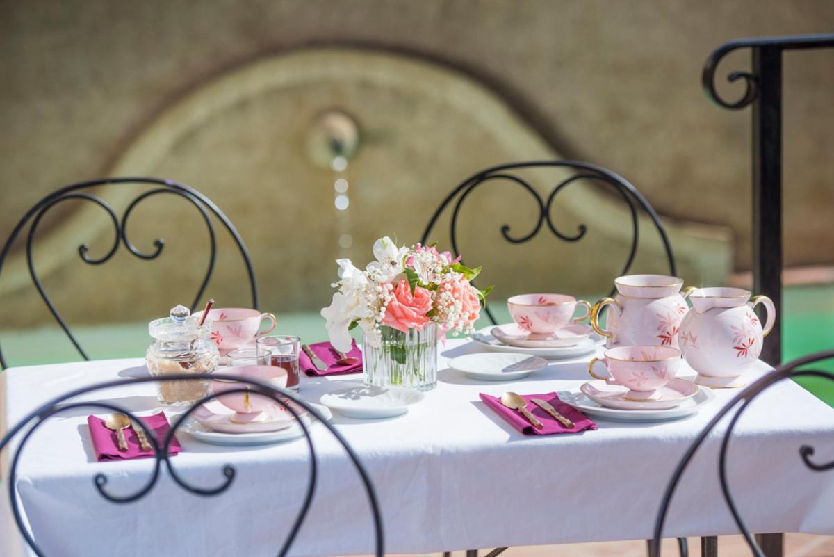 La Belle Amie Bed & Breakfast Seillons-Source-d'Argens Luaran gambar